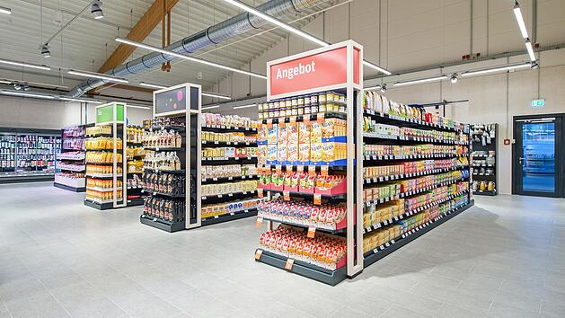 Innenansicht eines Tegut-Supermarkts