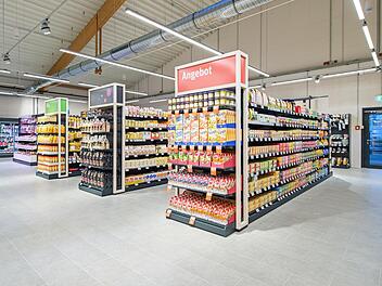 Innenansicht eines Tegut-Supermarkts