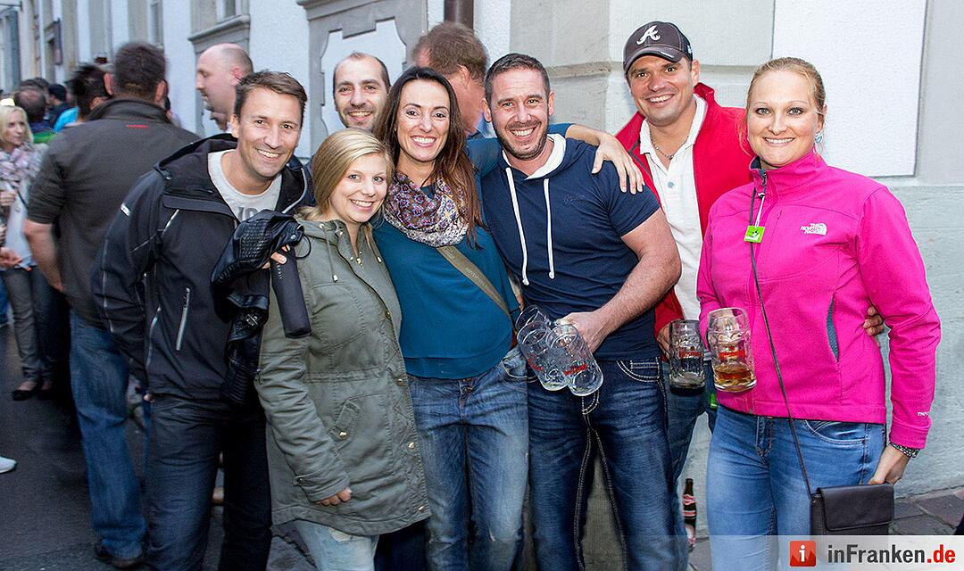 Sandkerwa: Partyfotos