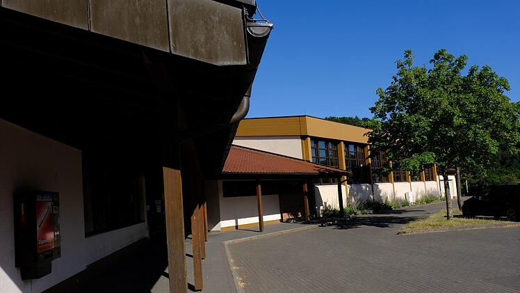 Die Sanierungsplanung für die Thulbatalhalle wurde vorgestellt.  Foto: Gerd Schaar