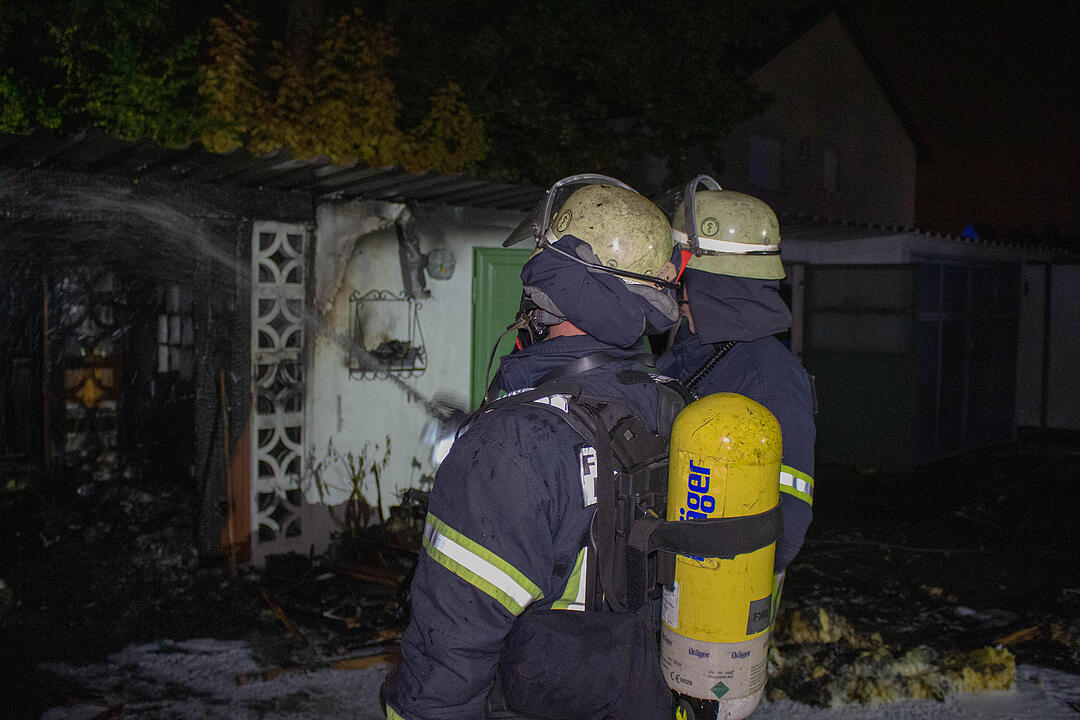 Feuerwehr-Einsatz nach Verpuffung in privater Sauna