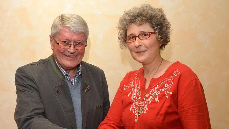 Die Freunde des Wildparks Klaushof konnten zu ihrem zehnjährigen Bestehen mit Monika Koch ihr inzwischen 100. Mitglied begrüßen.Peter Rauch