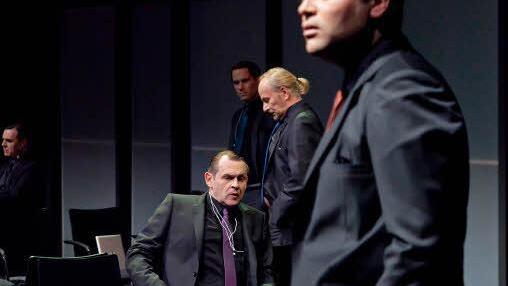 Volker J. Ringe, Florian Walter, Thomas Jutzler,Eckhart Neuberg, Patrick L. Schmitz