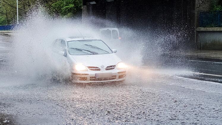 Wetter in Franken: Überschwemmungen und Temperatursturz zum Start in den Januar