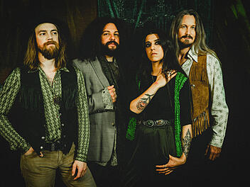 Die Band SIENA ROOT ist am 21. Oktober 2023 auf dem Paise The Fuzz Festival in Lohr am Main dabei.