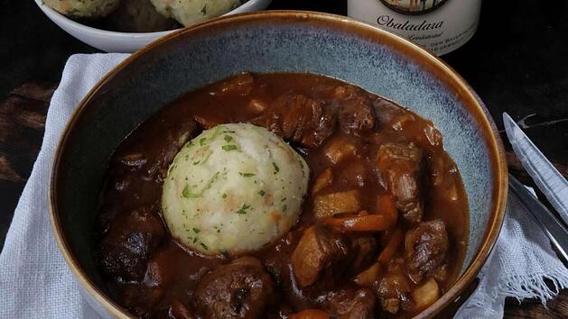 biergulasch-knoedel.jpg