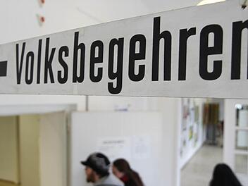 Volksbegehren ,Nein zu Studiengeb?hren!' im Rathaus Bamberg. Foto: Michael Gründel