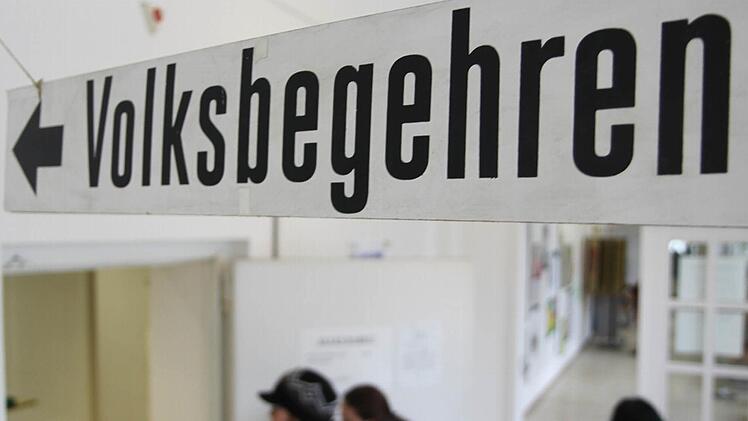Volksbegehren ,Nein zu Studiengeb?hren!' im Rathaus Bamberg. Foto: Michael Gründel