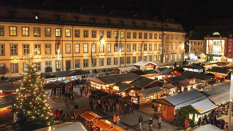 Der Bamberger Weihnachtsmarkt startet an diesem Wochenende und lädt zum vorweihnachtlichen Schlendern ein. Foto: Symbolbild / RiegerPress