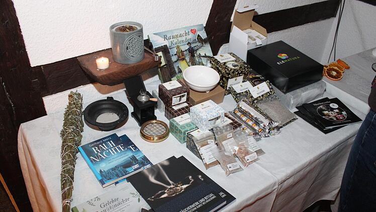 Alles zum Räuchern in den Raunächten Foto: Carmen Schwind