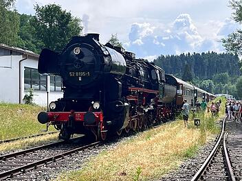 Nürnberg: Mit historischer Dampflokomotive zum Ammersee - Das bietet die nostalgische Fahrt