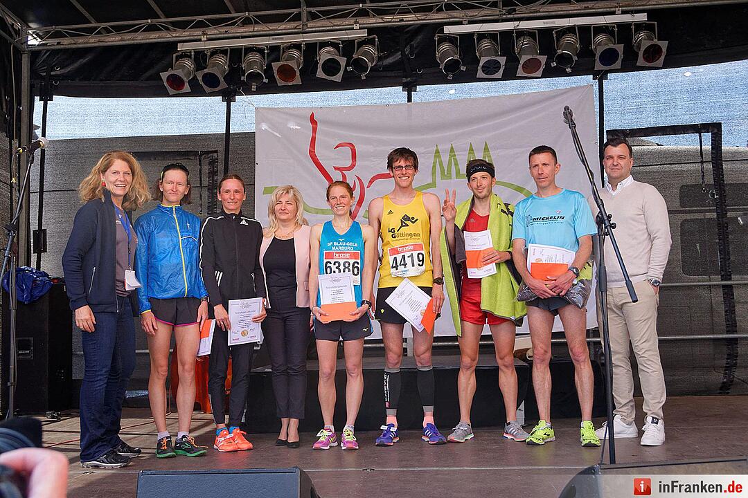 Weltkulturerbelauf 2017 in Bamberg: Der Zieleinlauf am Maxplatz