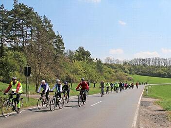 Wo früher die Grenze Bayern und Thüringen trennte, können die Radfahrer heute - wie hier in Gehegsmühle (Stadt Seßlach) - ohne Probleme zwischen den Bundesländern pendeln.