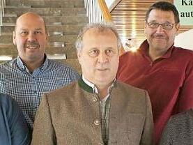 Alexander Dickas, Walter Drebinger, Michael Welker, Georg Mauser und Horst Ploner (von links) stehen der Waldcorporation vor.  Foto: Manfred Welker