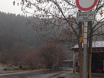 Die Straße "Im Sinntal" in Oberbach. Foto: Sebastian Schmitt-Matthea