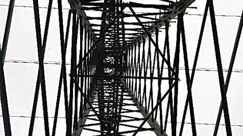 Die Bockleter wollen sich mit juristischen Mitteln den drohenden Hochspannungsmasten entgegenstemmen. Foto: Ronald Rinklef