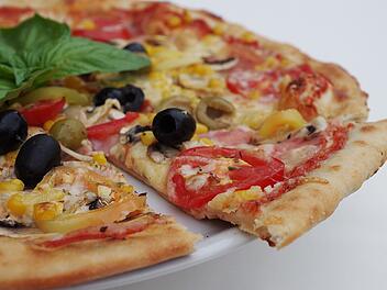 Laut einer neuen Studie soll Pizza bei Rheuma helfen können.