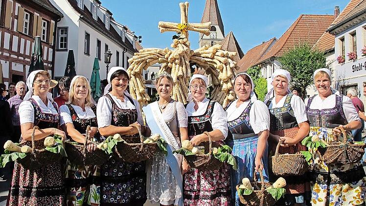 Am Sonntag um 11 Uhr wird die neu gewählte Bayerische Meerrettichkönigin in Baiersdorf vorgestellt und gekrönt.