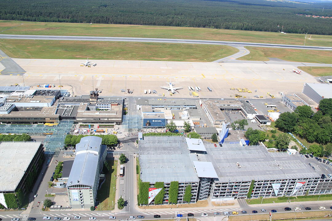 Airport (1)