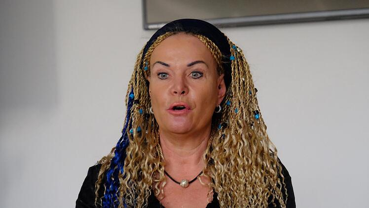 Konrektorin Tamara Müller hatte die Organisation der Abschiedsfeier fest im Griff.Gerd Schaar