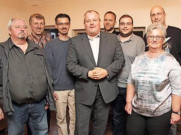 Thomas Rudel (Mitte) bleibt Vorsitzender der BWG, ihm zur Seite stehen mit Robert Klose und Florian Lochner zwei neue Stellvertreter. Foto: sae