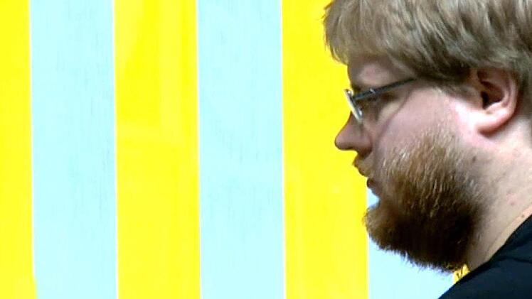 Informatik-Student Sebastian Hahn aus Erlangen wurde von der NSA ausgespäht. Günter Flegel vom Fränkischen Tag führte ein Interview mit ihm und befragte ihn. Hahn arbeitete am Tor-Porjekt mit. Foto: Screenshot NDR