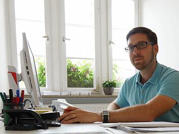 Matthias Bickert hat sein Büro im Rathaus. Foto: Arkadius Guzy
