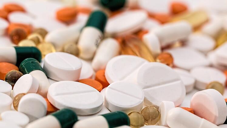 Unter allen Medikamenten ist Aspirin eines der am meisten verbreiteten.