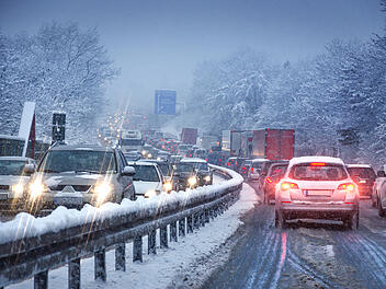 Schneefall, Glatteis, Arbeitsweg