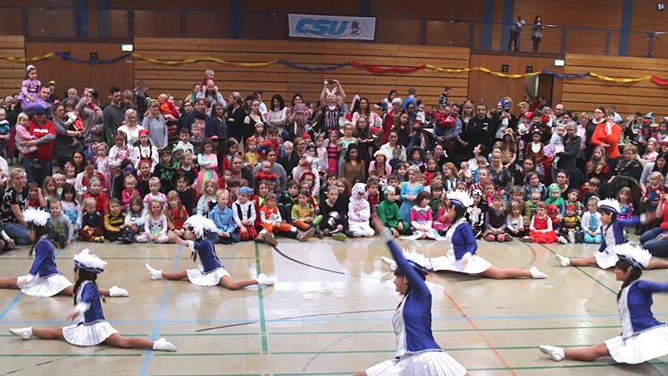Die Vorführung der "Happy Dancers" war ein Höhepunkt.    Foto: Johanna Blum