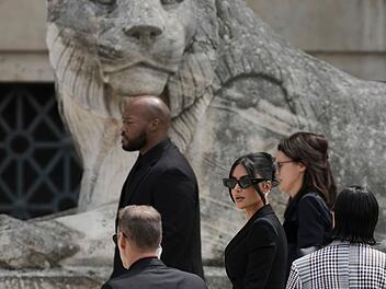 Kardashian sagt zu Überfall in Paris vor Gericht aus
