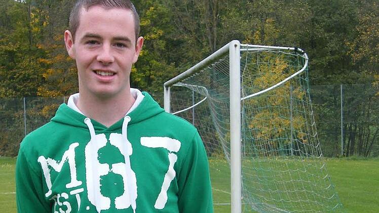 Trainiert seit kurzem auch die C-Jugend aus Weißenohe: Adrian Bayerlein.  Foto: Gernot Wildt