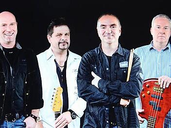 In den Adern von (von links) Ulli Völk (Keyboards, Gesang und Saxophon), Harry Schaller (Gitarre und Gesang), Jürgen Detzel (Schlagzeug und Gesang) und Klaus Röhling (Bass und Gesang) pulsieren Blues, Funk und Soul. Am 18. April kann man sich davon im Tecnet Zentrum in Burkersdorf überzeugen.  Foto: privat