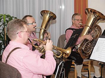 Die Blaskapelle "Rhöner Blechle" setzte den musikalischen Rahmen beim Empfang der Reservisten. Foto: Gerd Schaar