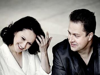 Das international erfolgreiche Klavierduo "Genova & Dimitrov" gastiert am 29. Mai beim Coburger "Verein". Foto: PR