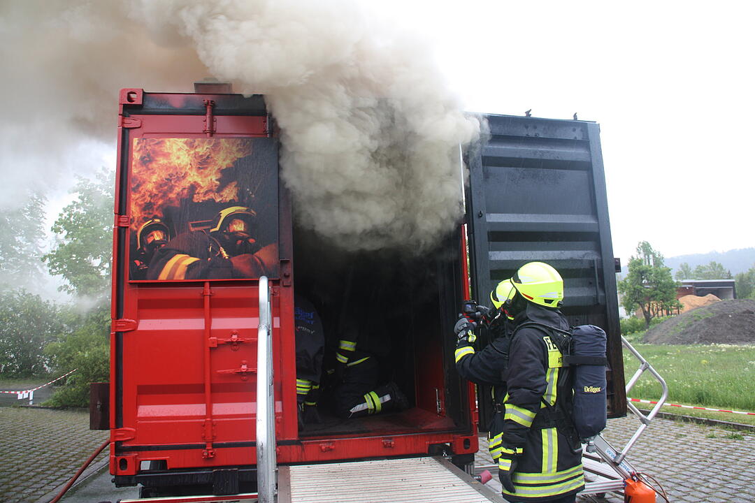 FEuerwehr-Brandcontainer