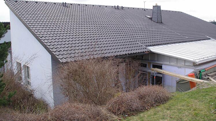 Der Kindergarten Wilhelmsthal wird derzeit um eine Kinderkrippe erweitert. Die Arbeiten sollen im Juni abgeschlossen sein.  Foto: Marco Meißner