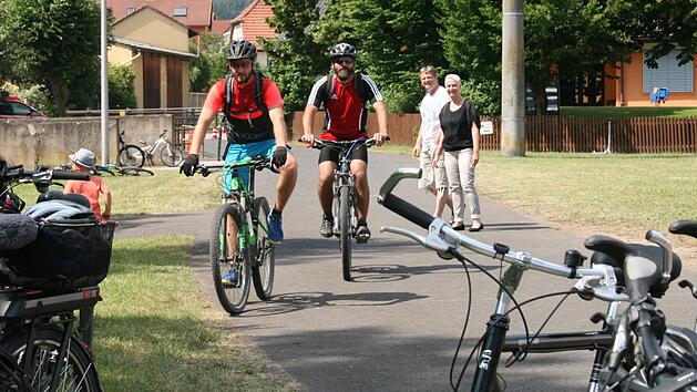 Auf zwei R&auml;dern  waren 661 Teilnehmer bei der  15. Ger&ouml;der Droohdeseldour unterwegs. Foto: Gabriele Sell