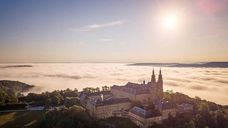 Das Banzer Kirchenschiff über dem Nebelmeer des MaintalsFoto: Klaus Wendel