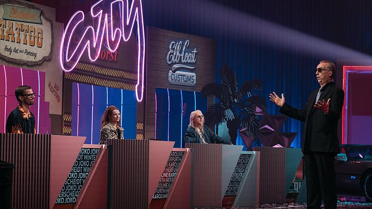 Olli Schulz moderiert als Kiez-T&uuml;rsteher seine Ausgabe von WSMDS.