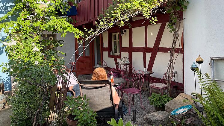 Das Forchheimer Caf&eacute; Himmel & Erde bietet abwechslungsreiche hausgemachte Kuchen, Torten und Erfrischungsgetr&auml;nke.