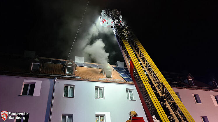 Brand in Bamberg: Feuerwehreinsatz in der Nacht