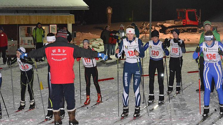 Nachtskisprint beim WSV Oberweißenbrunn. Foto: Jürgen Schmitt