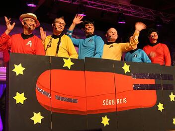 900 Lichtjahre zwischen Röbersdorf und Buttenheim unterwegs: Die Danzfreggä düsen durch Raum und Zeit. Fotos:  Werner Baier