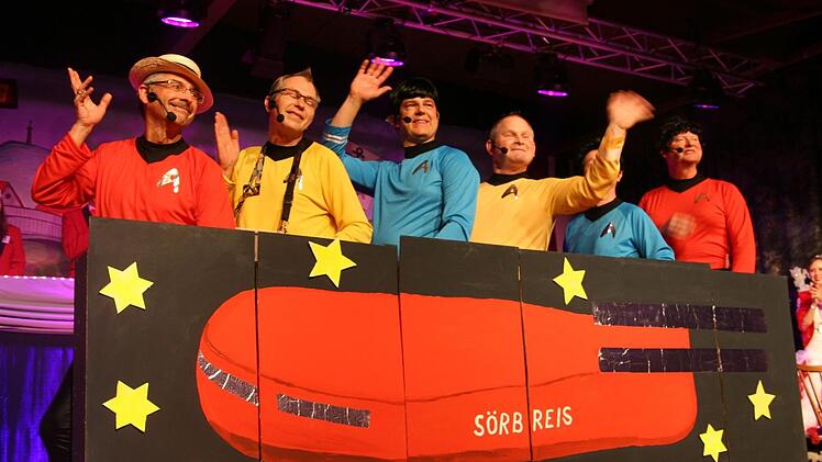 900 Lichtjahre zwischen Röbersdorf und Buttenheim unterwegs: Die Danzfreggä düsen durch Raum und Zeit. Fotos:  Werner Baier