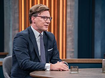 Politikwissenschaftler Nico Lange forderte bei "Caren Miosga" eine starke Rolle Europas bei den Verhandlungen &uuml;ber den Frieden in der Ukraine.