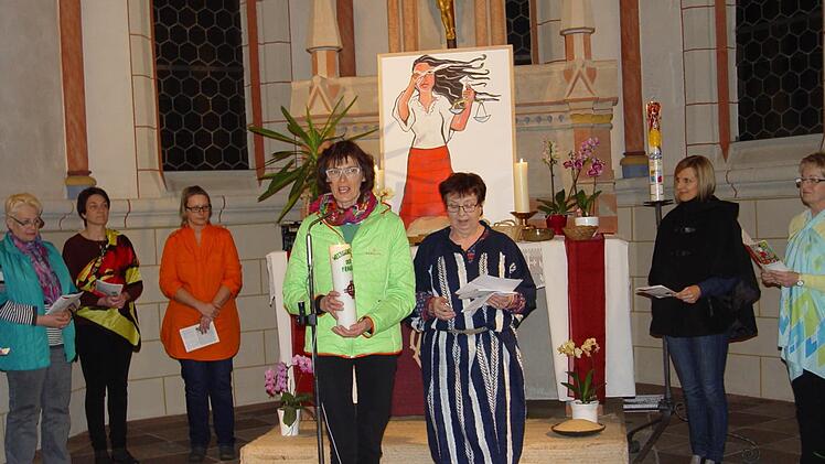 Beim Weltgebetstag in Züntersbach ging es auch um die Folgen nationaler und globaler Ungerechtigkeiten.  Foto: Brigitta Kempe-Wolf