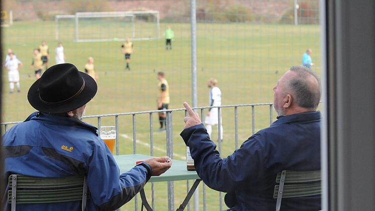 Expertenrunde: Zwei Edelfans analysieren das Spiel zwischen der SG Euerdorf/Sulzthal II und der SG Eltingshausen/Rottershausen II in der B-Klasse Rhön 2.ssp