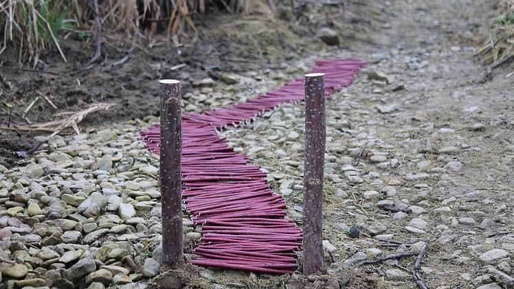 "Wadi Lautera" - Installation im trockenen Bachbett der Lauter Foto: Hubert Kolling