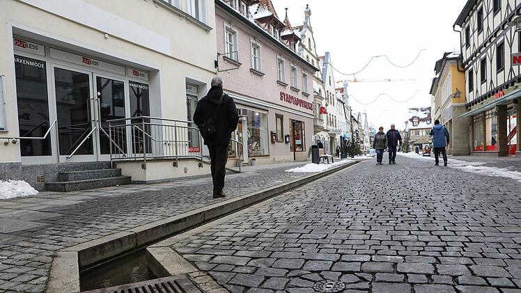 Leerstände gehören auch in der Forchheimer Hauptstraße seit Jahren zum gewohnten Stadtbild.  Foto: Barbara Herbst